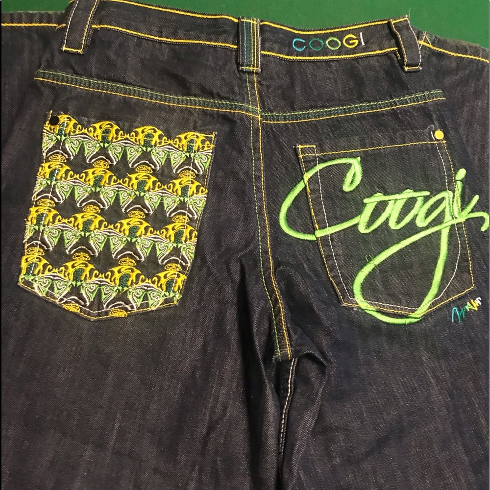 Women’s size 12 26 x27 COOGI designer jeans